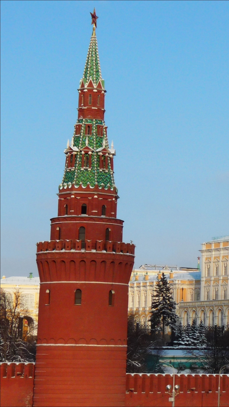 Обои Московский Кремль, ориентир, город, здание, городской район в разрешении 750x1334