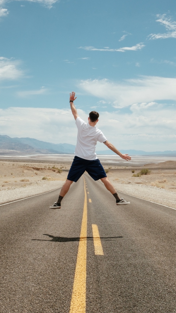 Обои дорога, окружающая среда, асфальт, магистраль, пейзаж в разрешении 720x1280