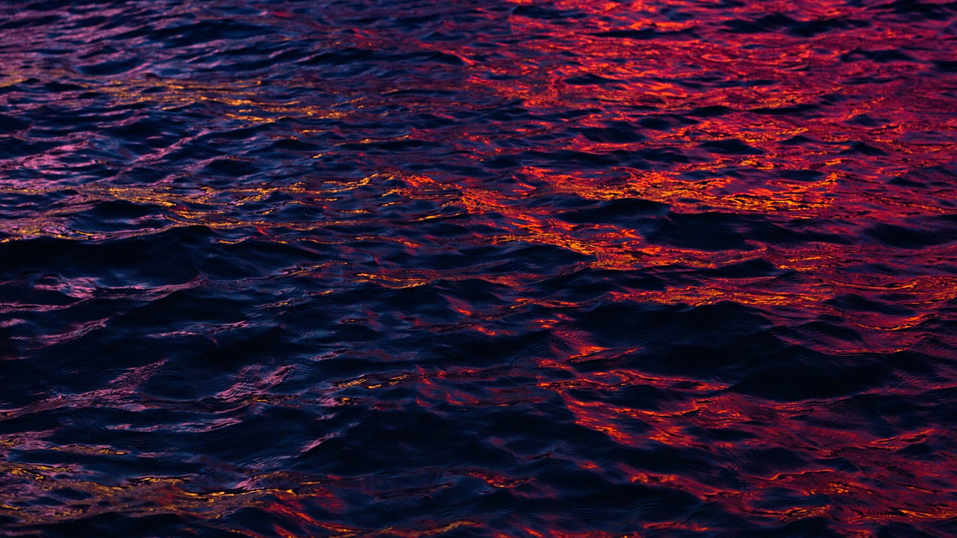 Обои синий, вода, красный цвет, море, горизонт в разрешении 1920x1080