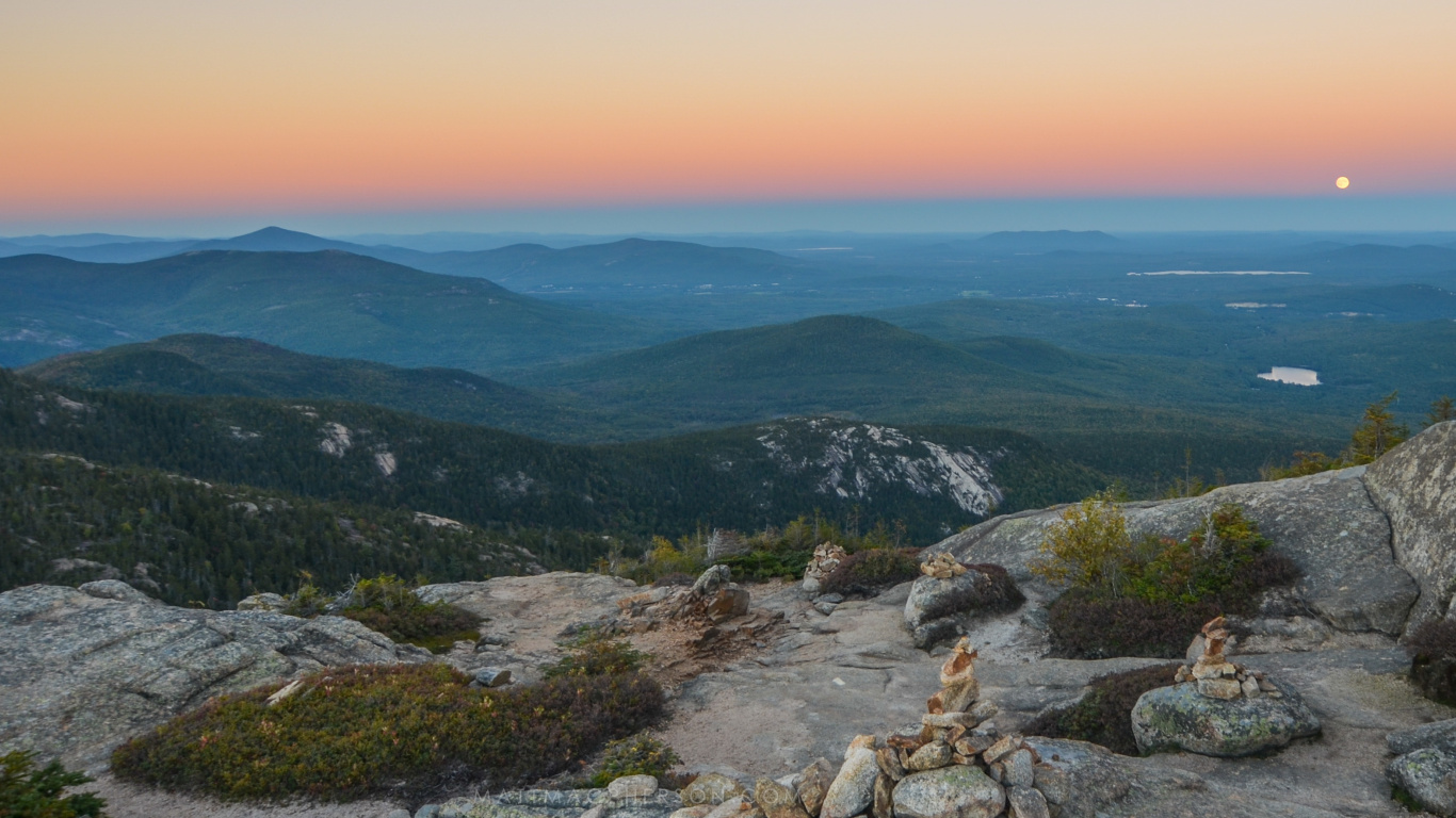 Обои горный рельеф, гора, хребет, дикая местность, холм в разрешении 1366x768