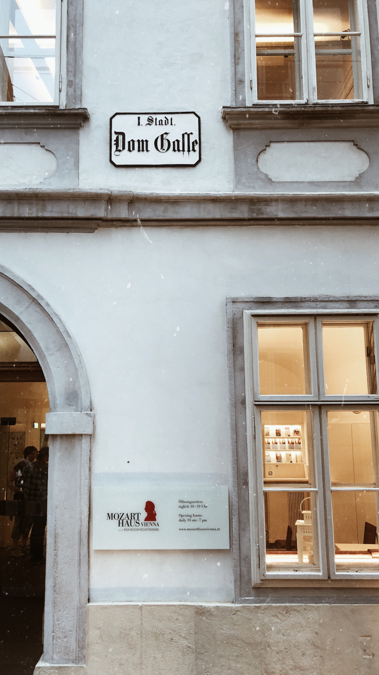 Обои mozarthaus vienna, Венский музей квартира Моцарта, окно, фасад, материальное свойство в разрешении 750x1334