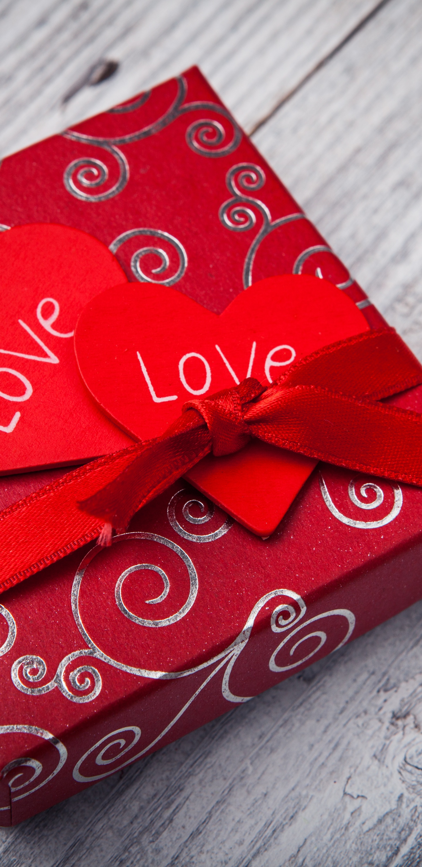 Обои лента, любовь, День Святого Валентина, красный цвет, подарочная упаковка в разрешении 1440x2960