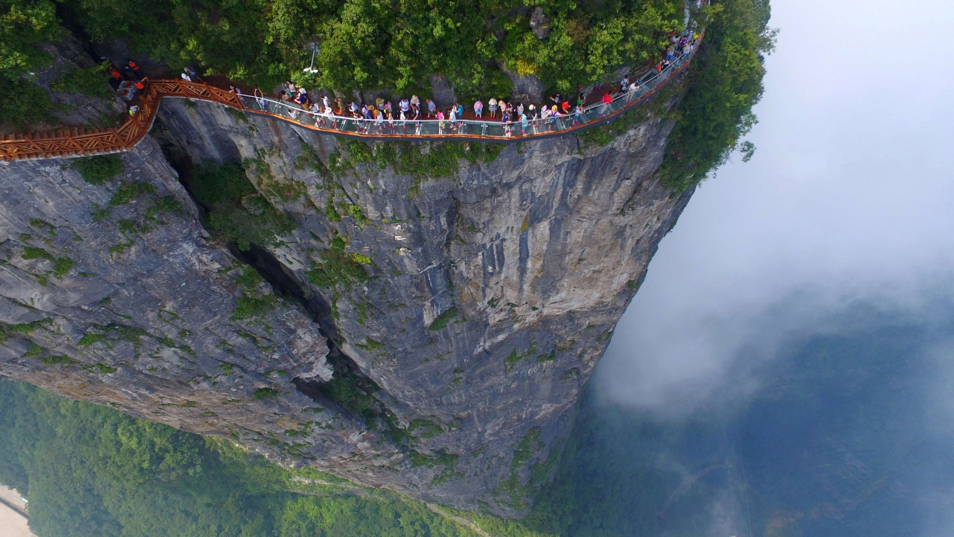 Обои Гора Тяньмэнь, Чжанцзяцзе Стеклянный Мост, обрыв, местность, горная станция в разрешении 1920x1080