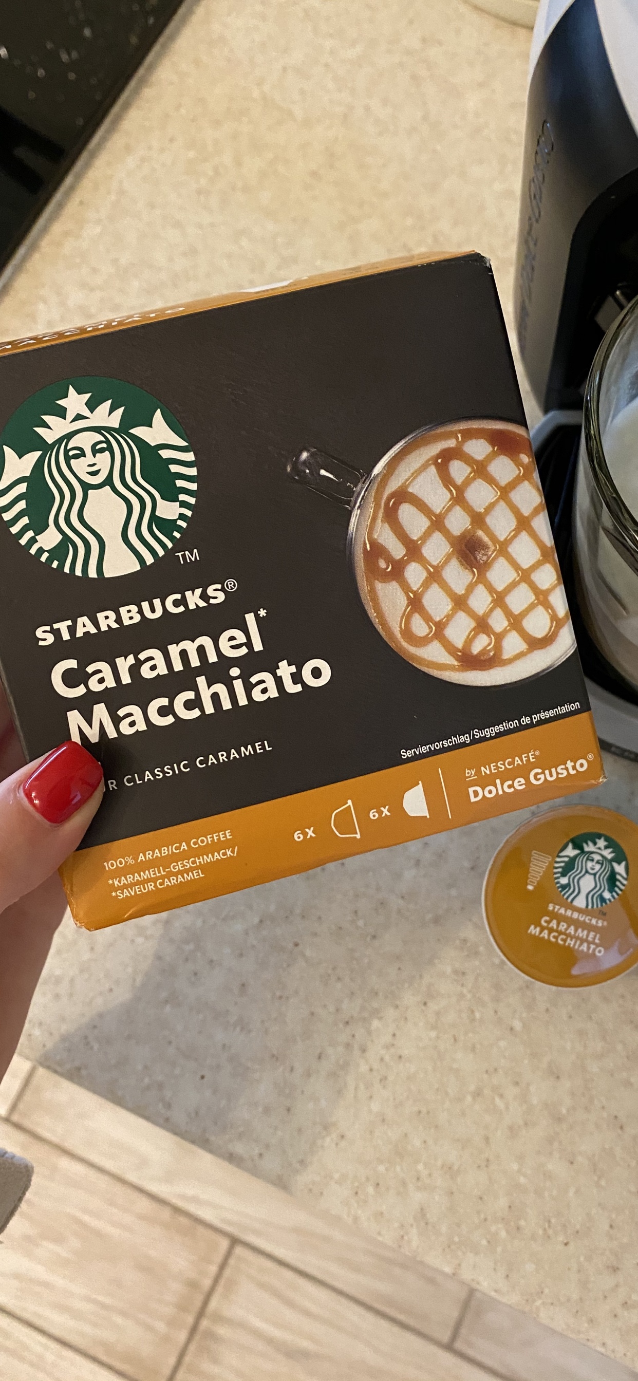 Обои новый логотип starbucks 2011, жидкий, лого, ноготь, кофе в разрешении 1242x2688