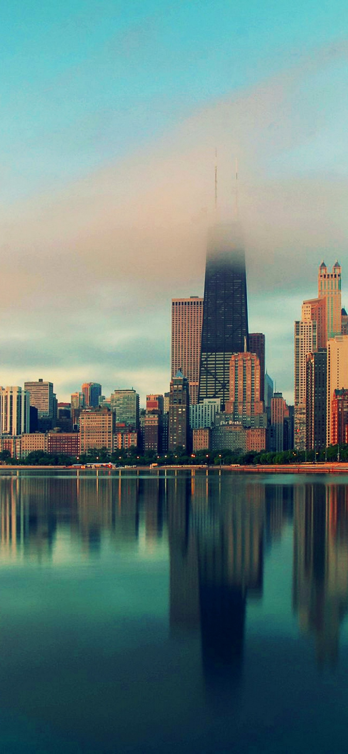 Обои Чикаго, городской пейзаж, город, линия горизонта, дневное время в разрешении 1125x2436