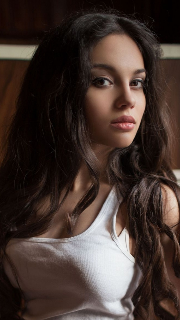 Обои самая красивая женщина, губа, подбородок, бровь, плечо в разрешении 750x1334