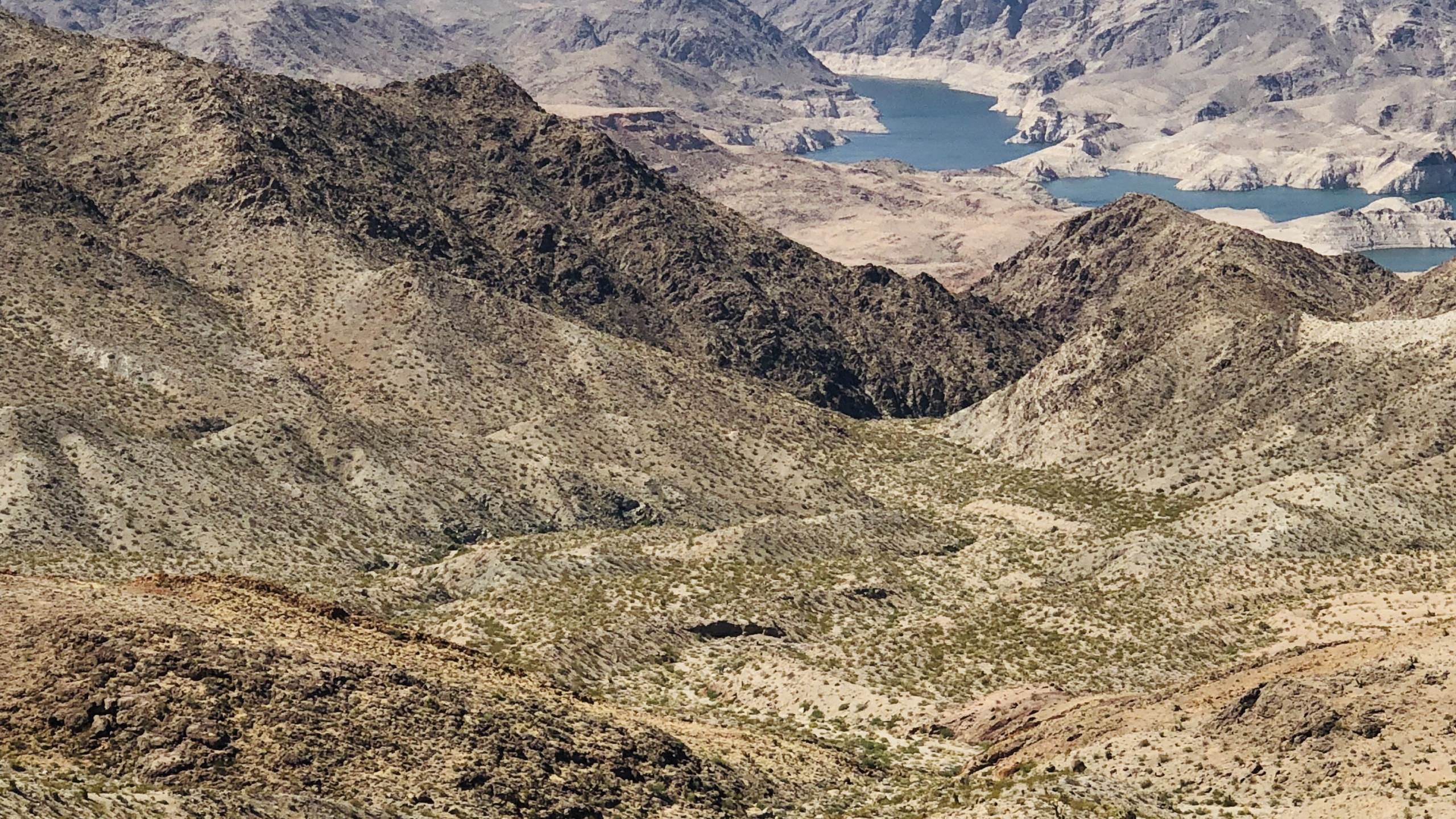 Обои хребет, горный рельеф, нагорье, гора, геология в разрешении 2560x1440