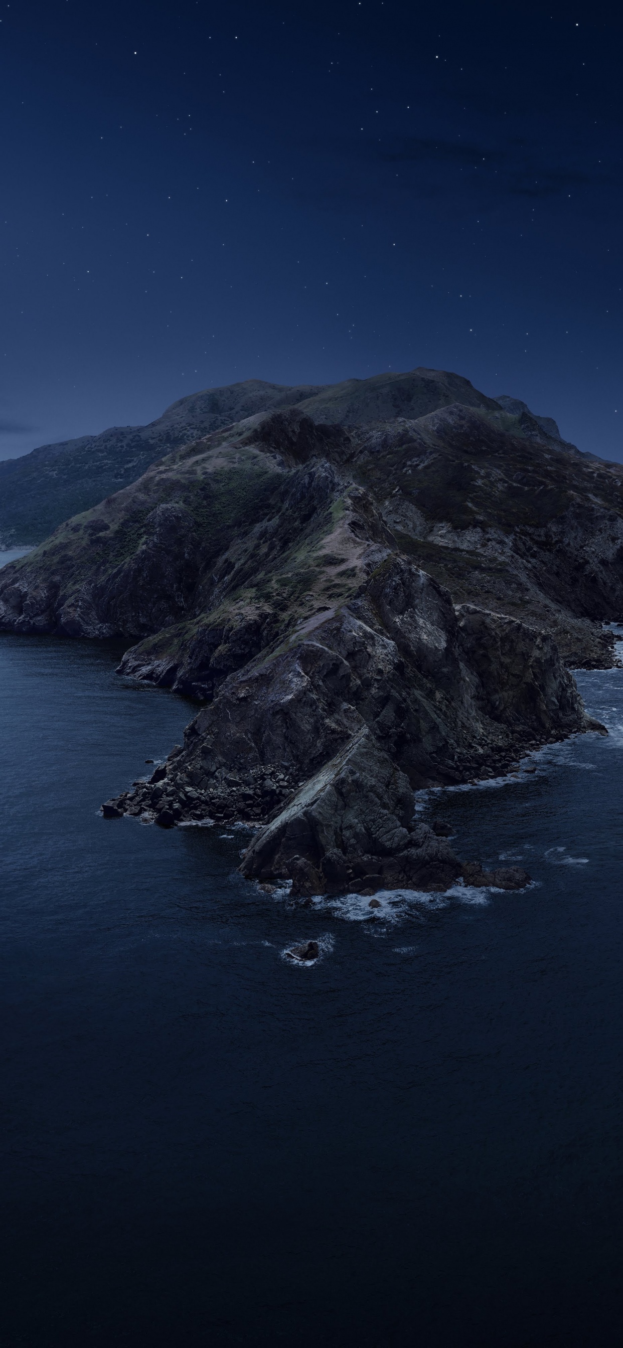 Обои macbook, macbook pro, apple, macOS Catalina, яблоко в разрешении 1242x2688