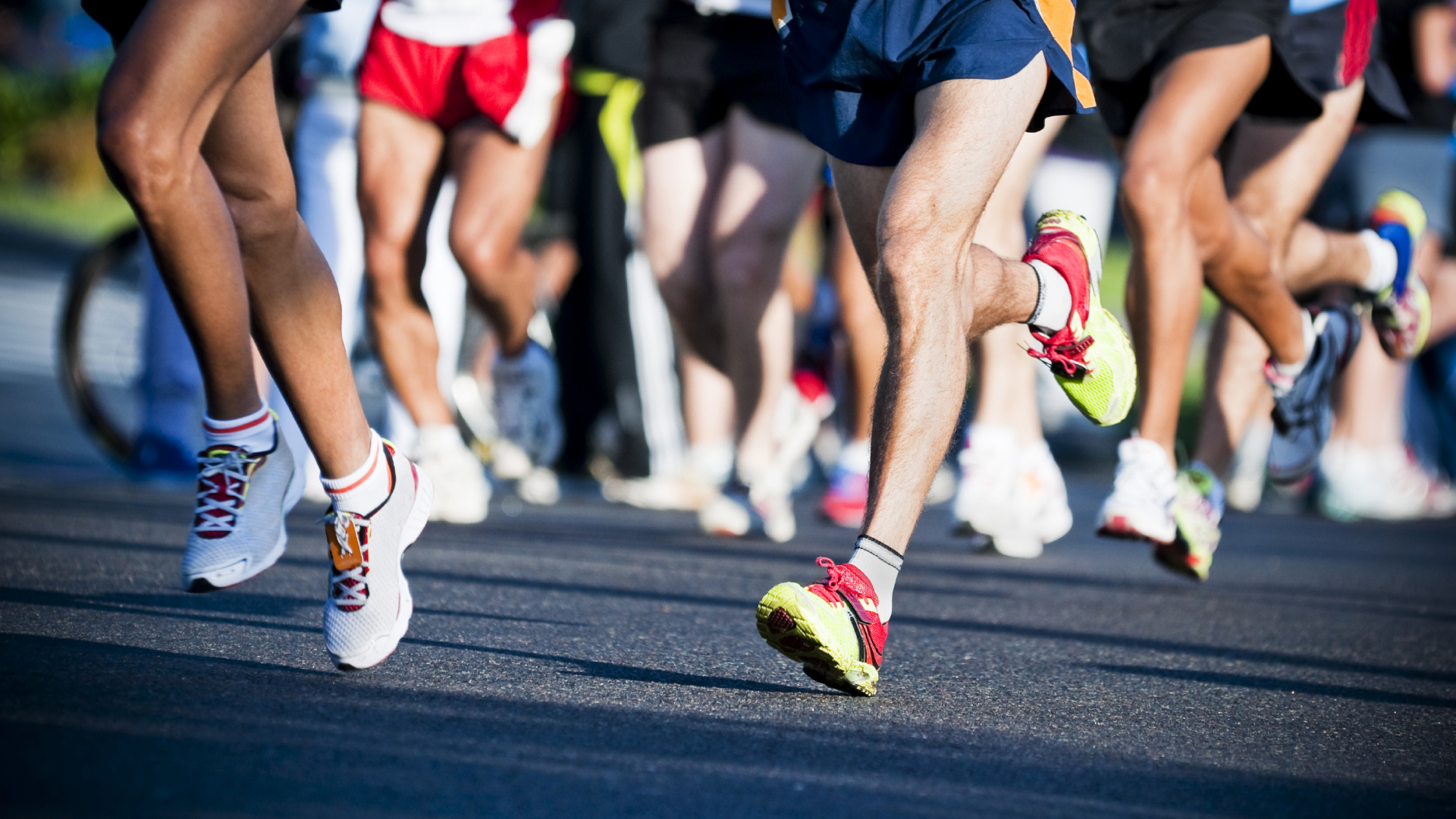 Обои марафон, занятие спортом, спортсмен, атлетика, отдых в разрешении 1920x1080
