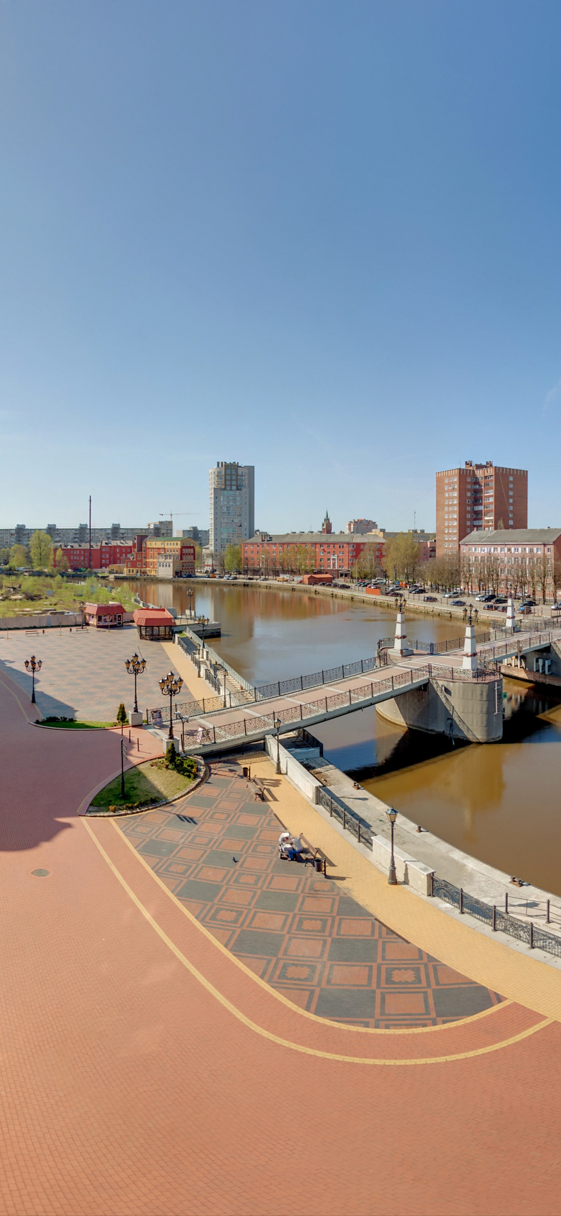 Обои реки, городской район, бизнес, горизонт, город в разрешении 1125x2436