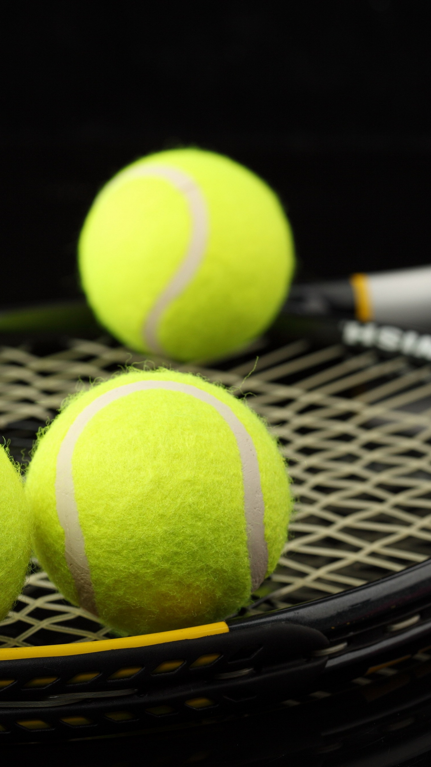 Обои теннис, теннисный мяч, мяч, струны, теннисные мячи в разрешении 1440x2560