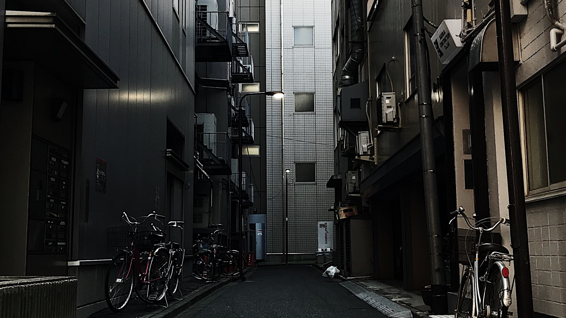 Обои аллея, улица, дорога, белые, переулок в разрешении 1920x1080