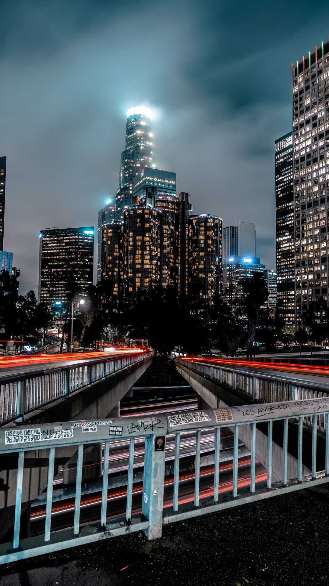 Обои архитектура, городской пейзаж, городской район, метрополия, город в разрешении 1080x1920