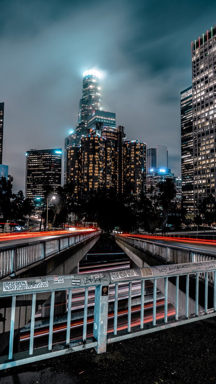 Обои архитектура, городской пейзаж, городской район, метрополия, город в разрешении 720x1280