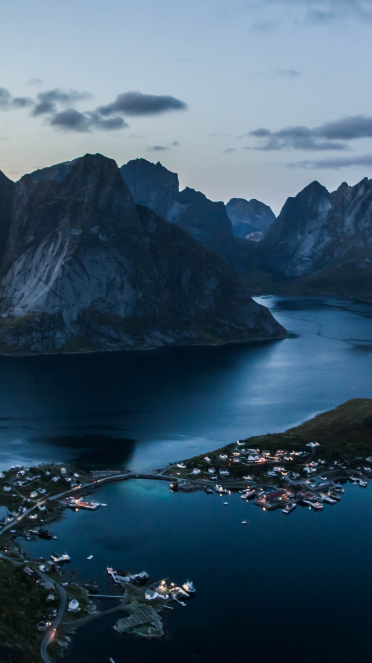 Обои Лофотен, Henningsvr, рыбацкая деревня, облако, вода в разрешении 750x1334