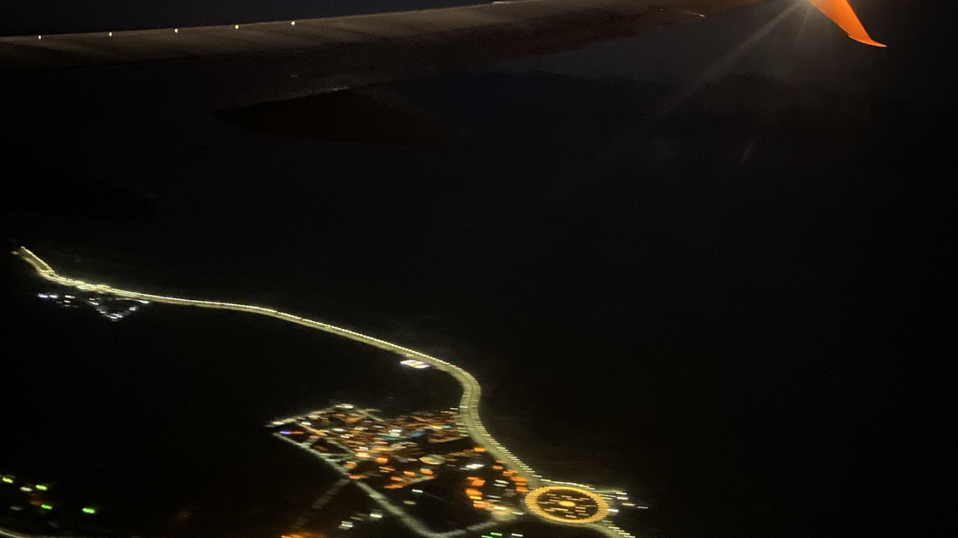 Обои ночь, город, пейзаж, полночь, дорога в разрешении 1366x768