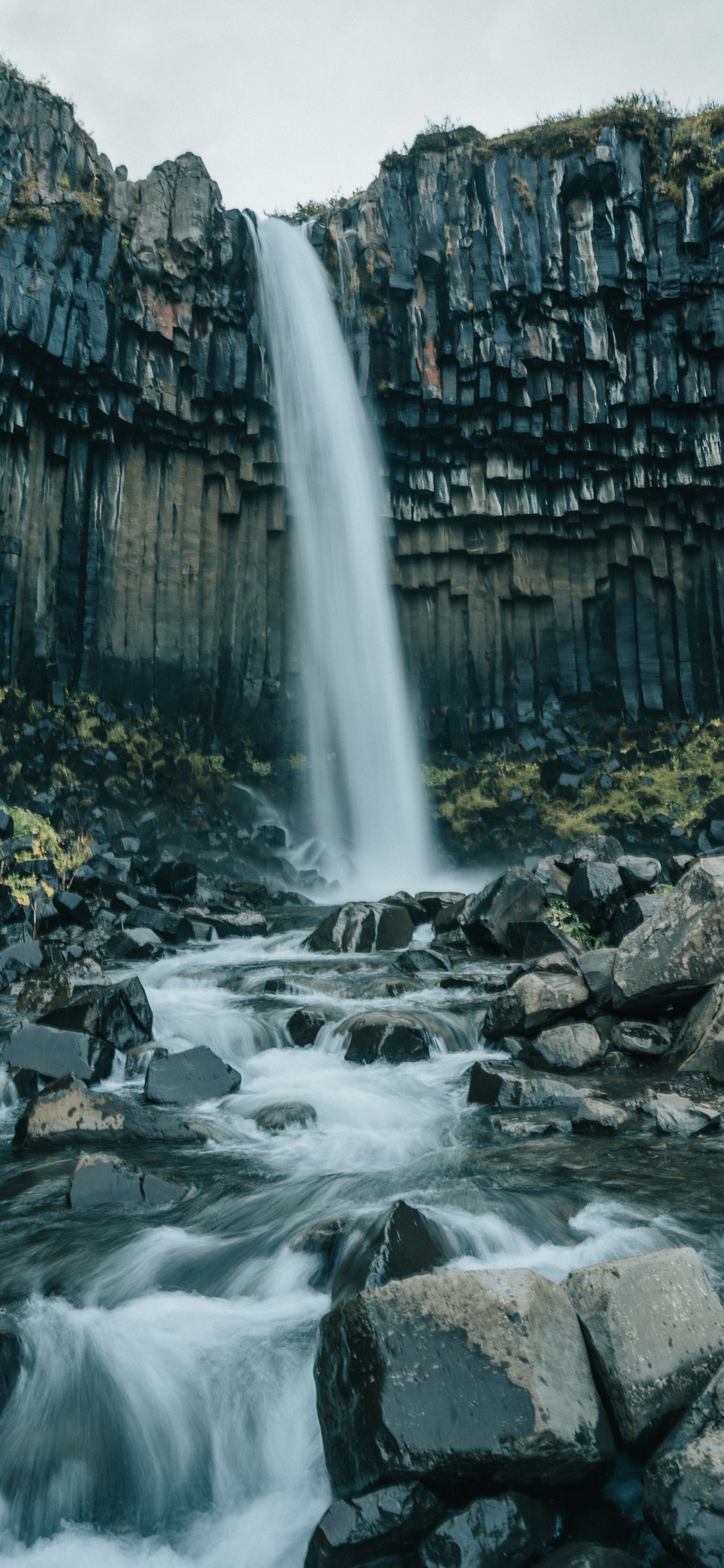 Обои водные элементы, водопад, реки, природа, водоток в разрешении 1125x2436