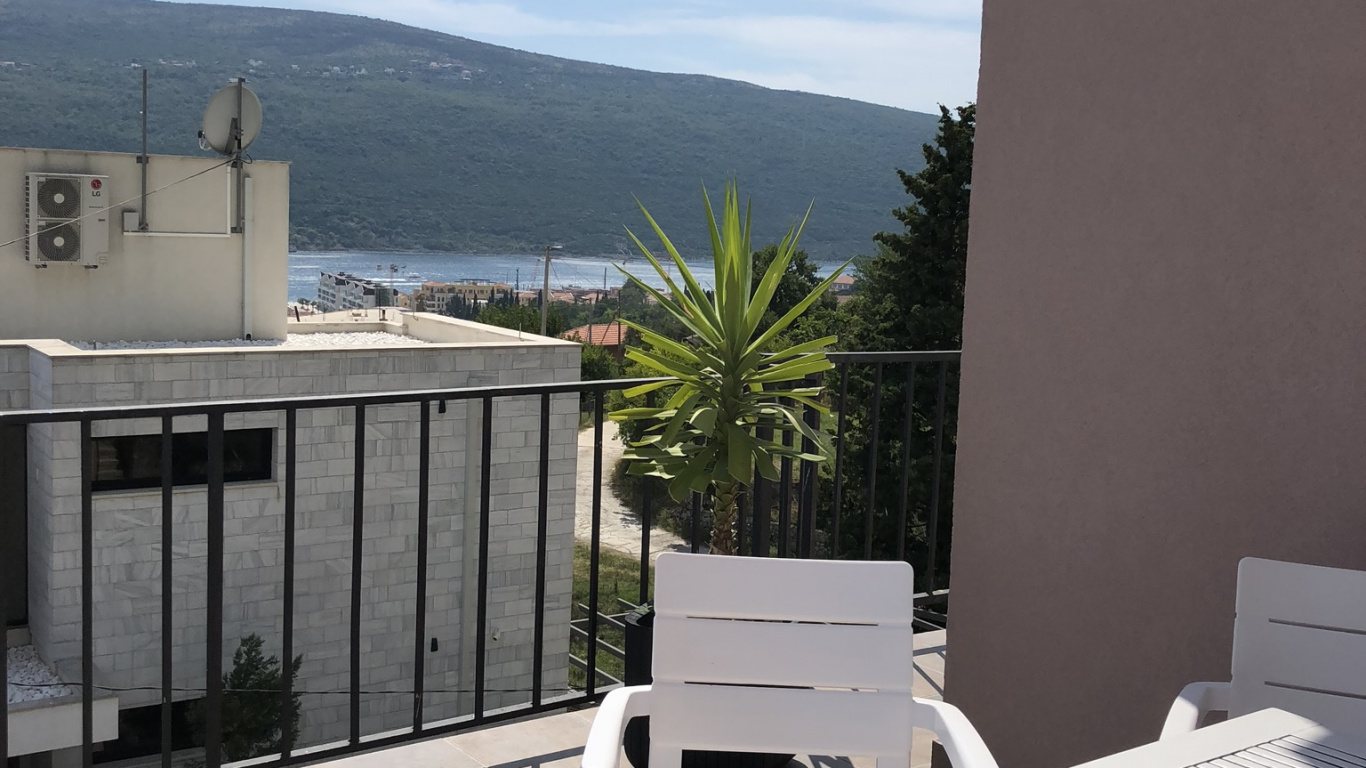 Обои балкон, пентхаус, недвижимость, крыша, Хаус в разрешении 1366x768