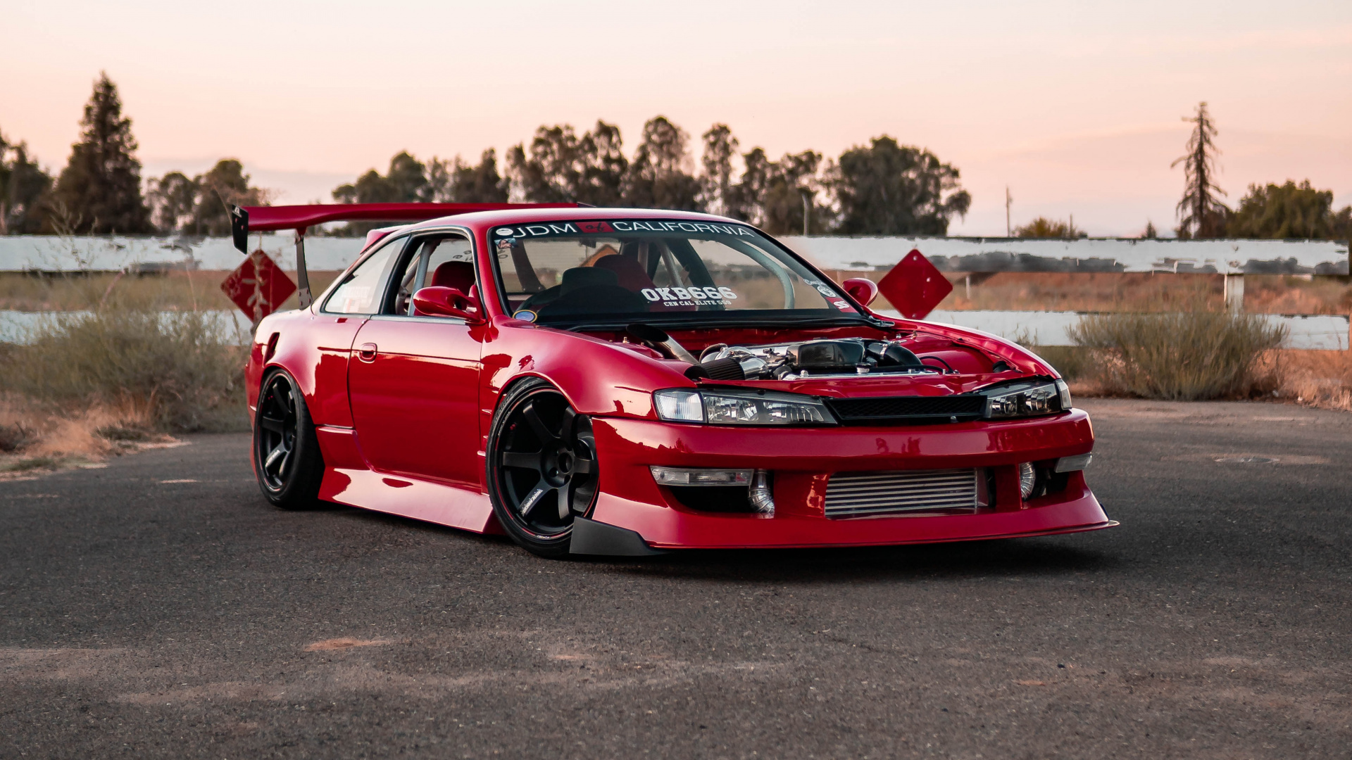 Обои спорткар, красный цвет, дрифтинг, время атаки, Король в разрешении 1920x1080