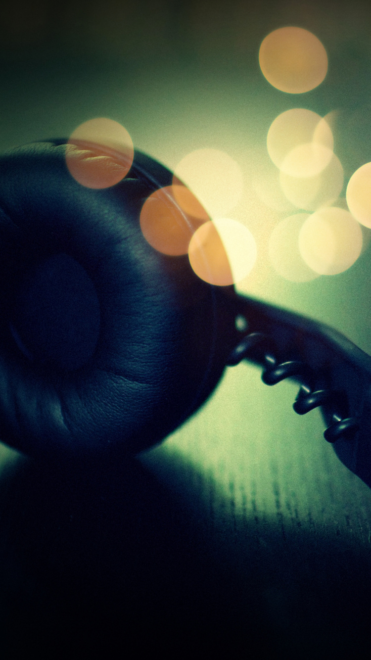 Обои свет, темнота, звуковое оборудование, крупный план, солнечный свет в разрешении 750x1334