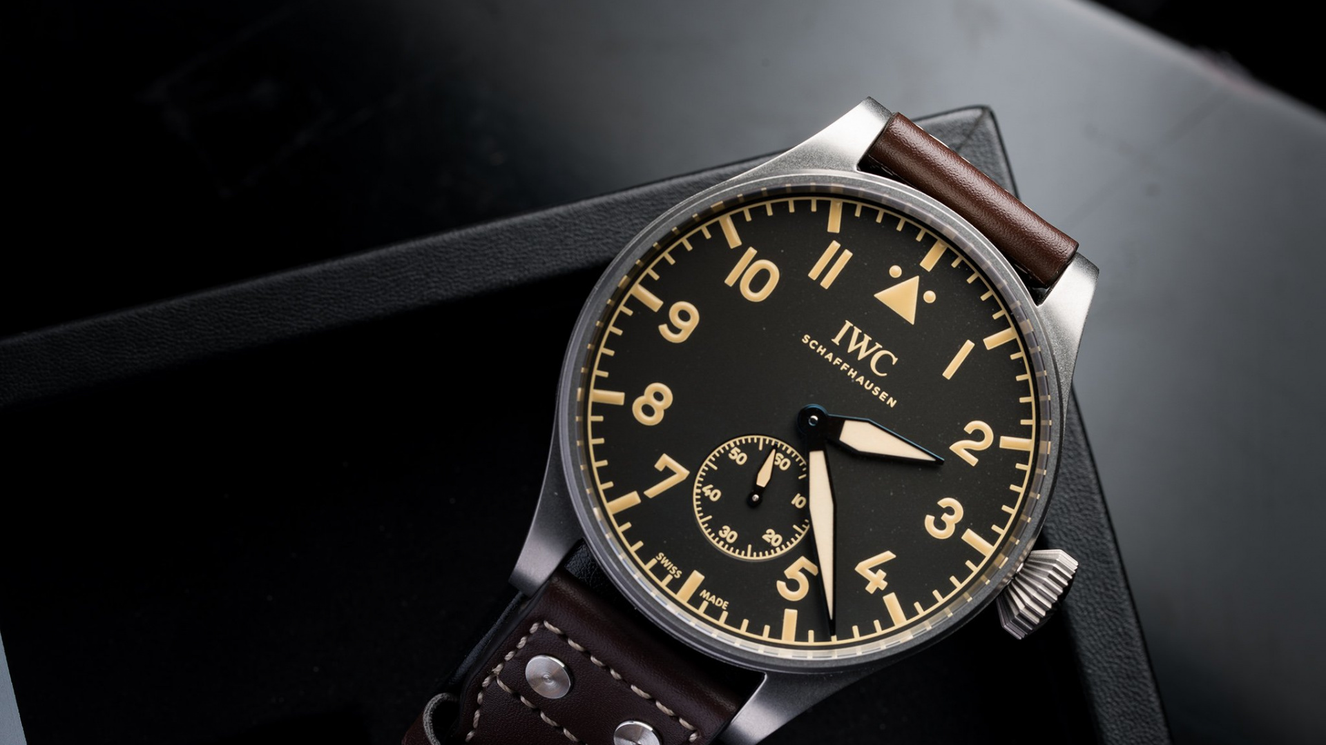 Обои IWC большой пилотов смотреть IW501001, Международная Часовая Компания, часы, аналоговые часы, часы аксессуар в разрешении 1920x1080