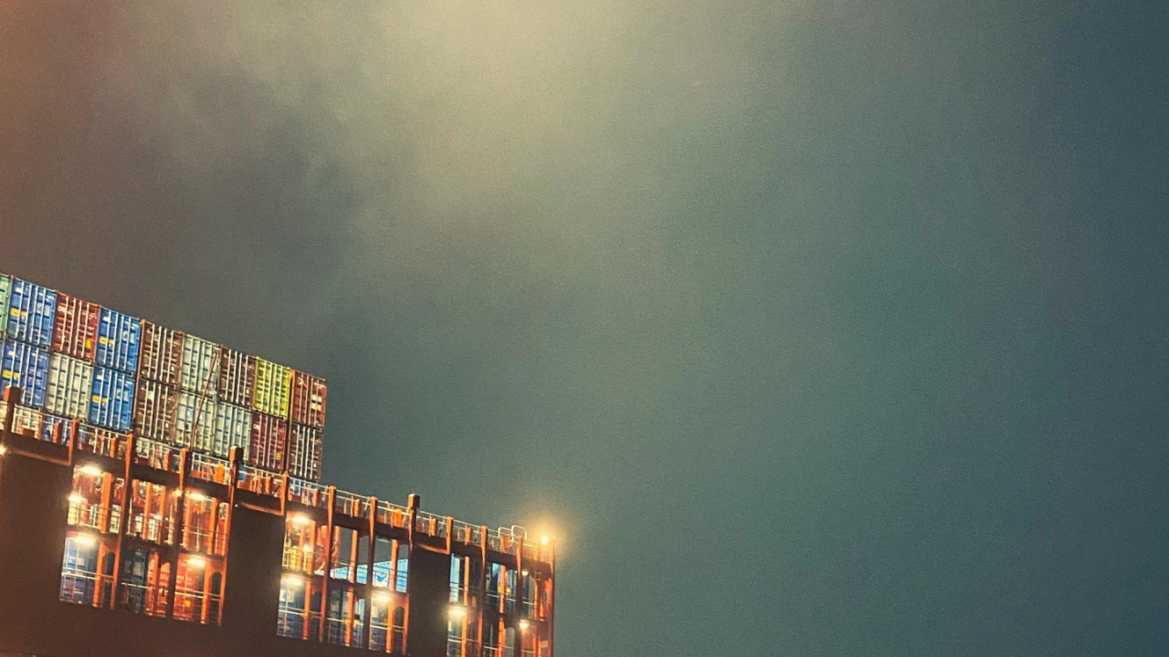 Обои вода, атмосфера, облако, судно, горизонт в разрешении 1280x720