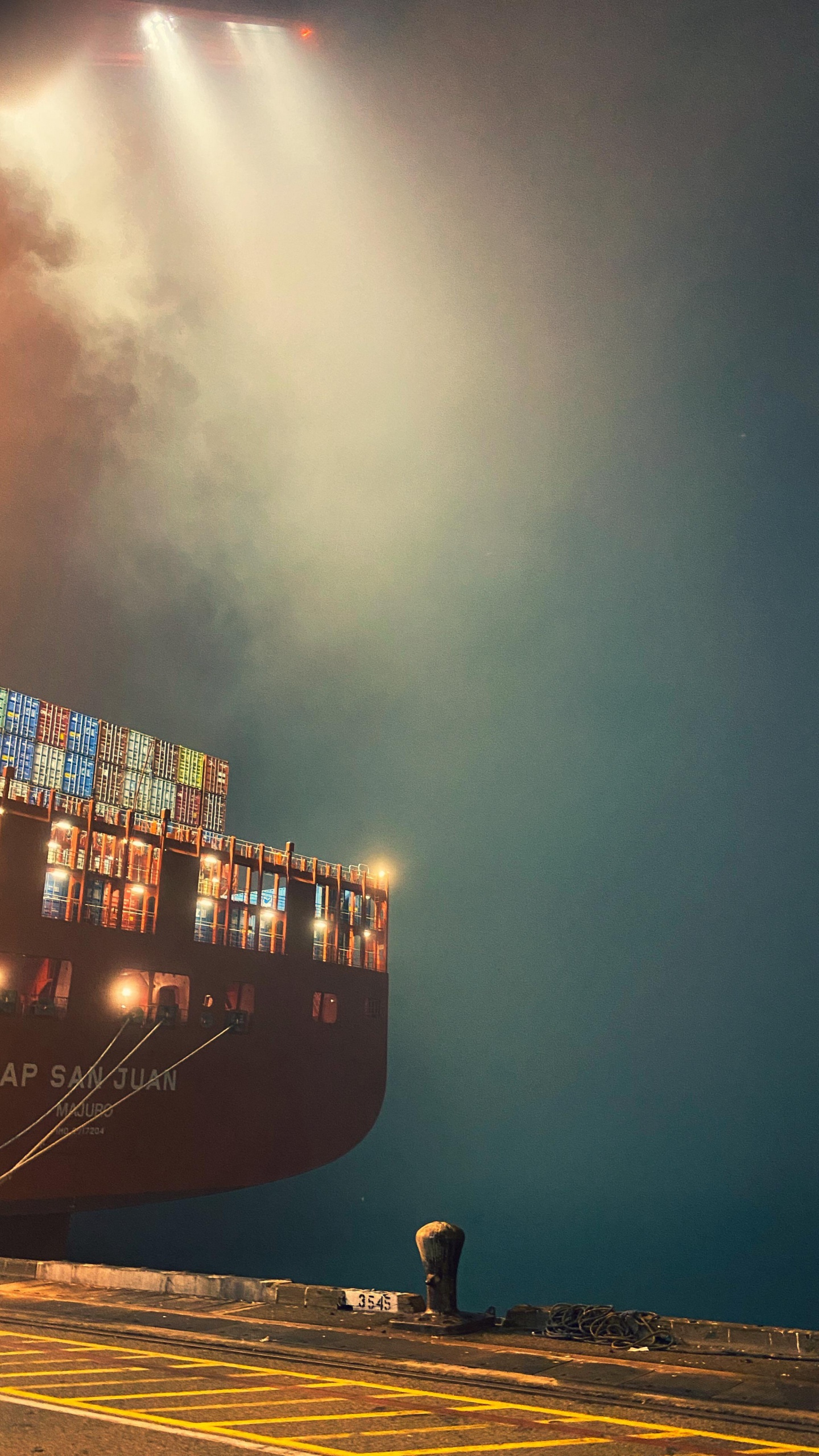 Обои вода, атмосфера, облако, судно, горизонт в разрешении 1440x2560