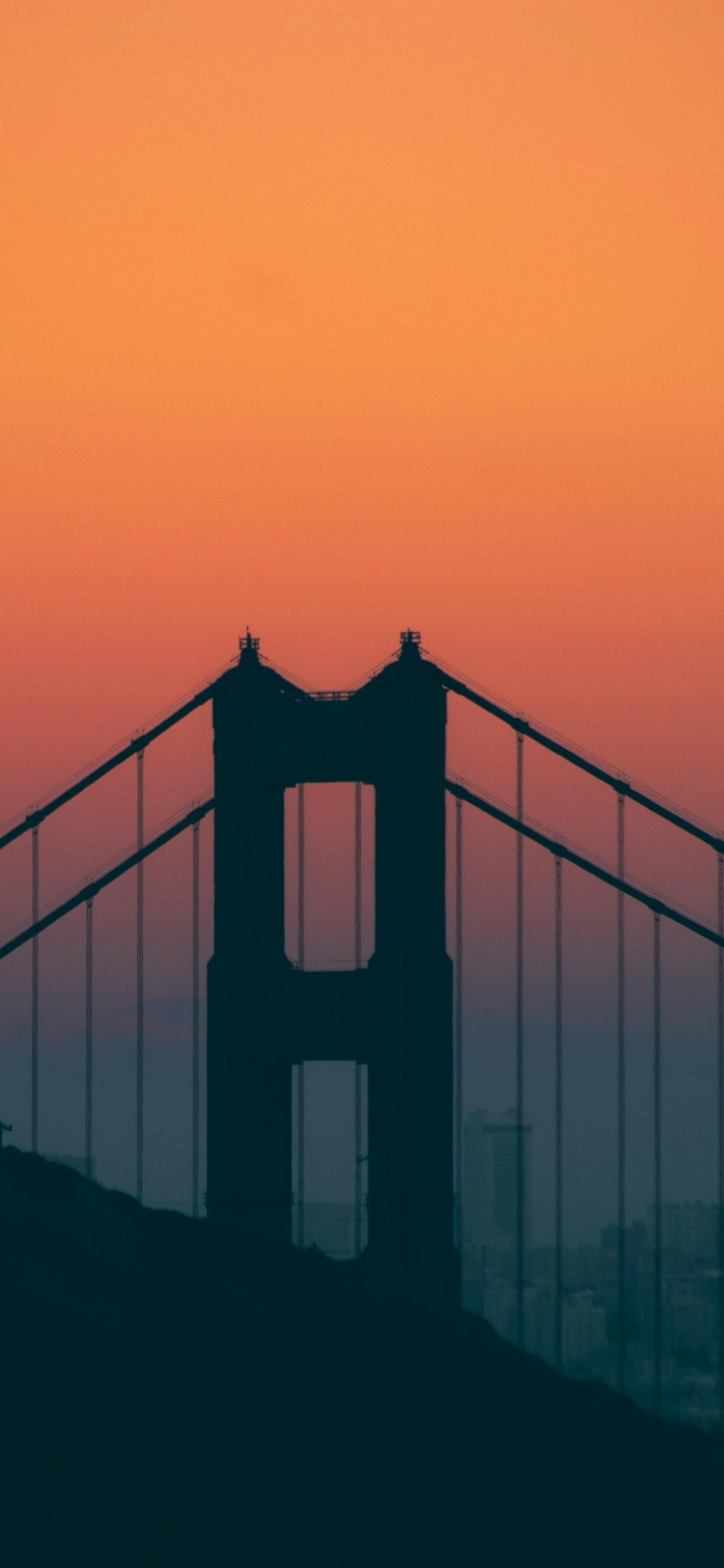 Обои мост Golden Gate, атмосфера, облако, водоем, послесвечение в разрешении 1125x2436