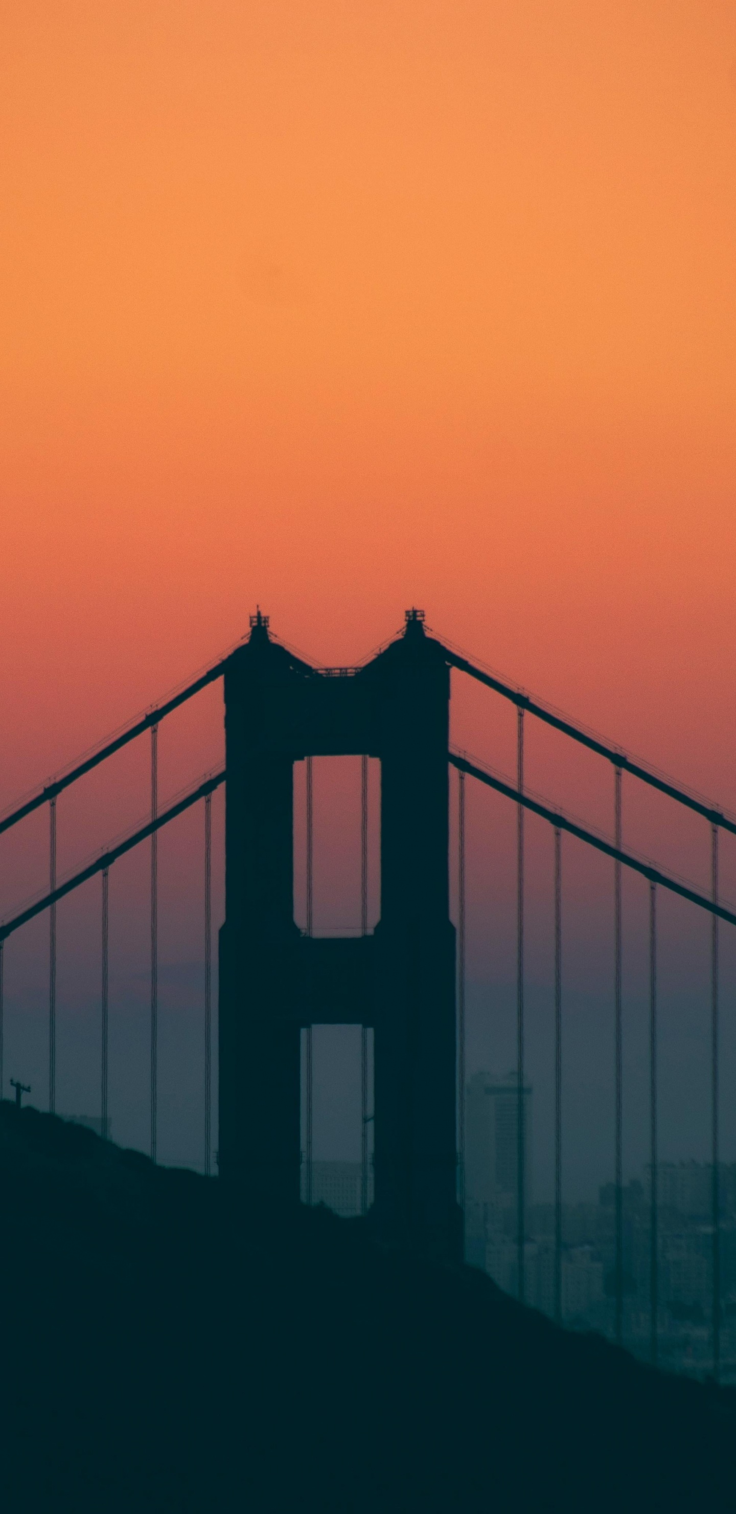 Обои мост Golden Gate, атмосфера, облако, водоем, послесвечение в разрешении 1440x2960