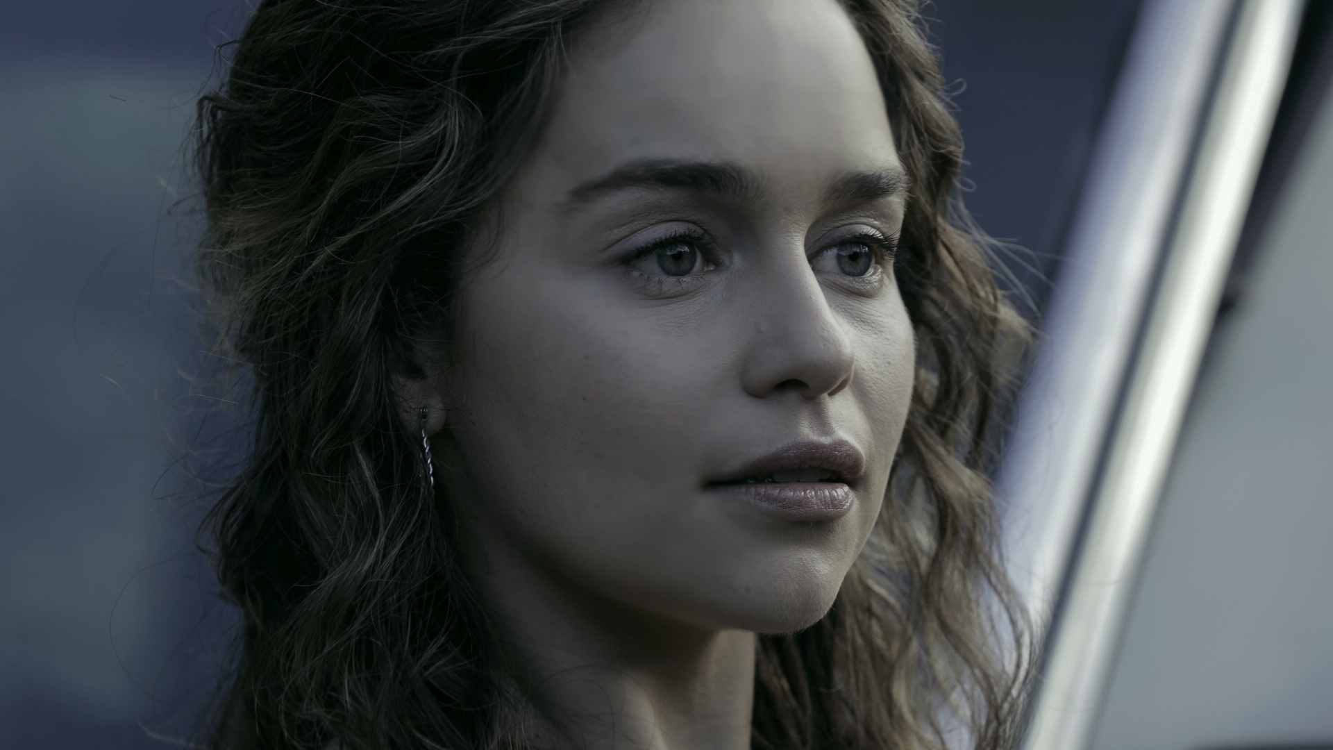 Обои Эмилия Кларк, Выше Подозрений, лицо, волосы, губа в разрешении 1920x1080