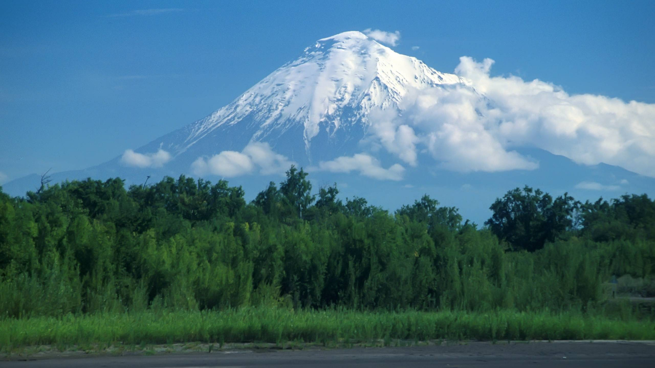 Обои вулканы камчатки, толбачик, вулкан, природа, горный рельеф в разрешении 1280x720