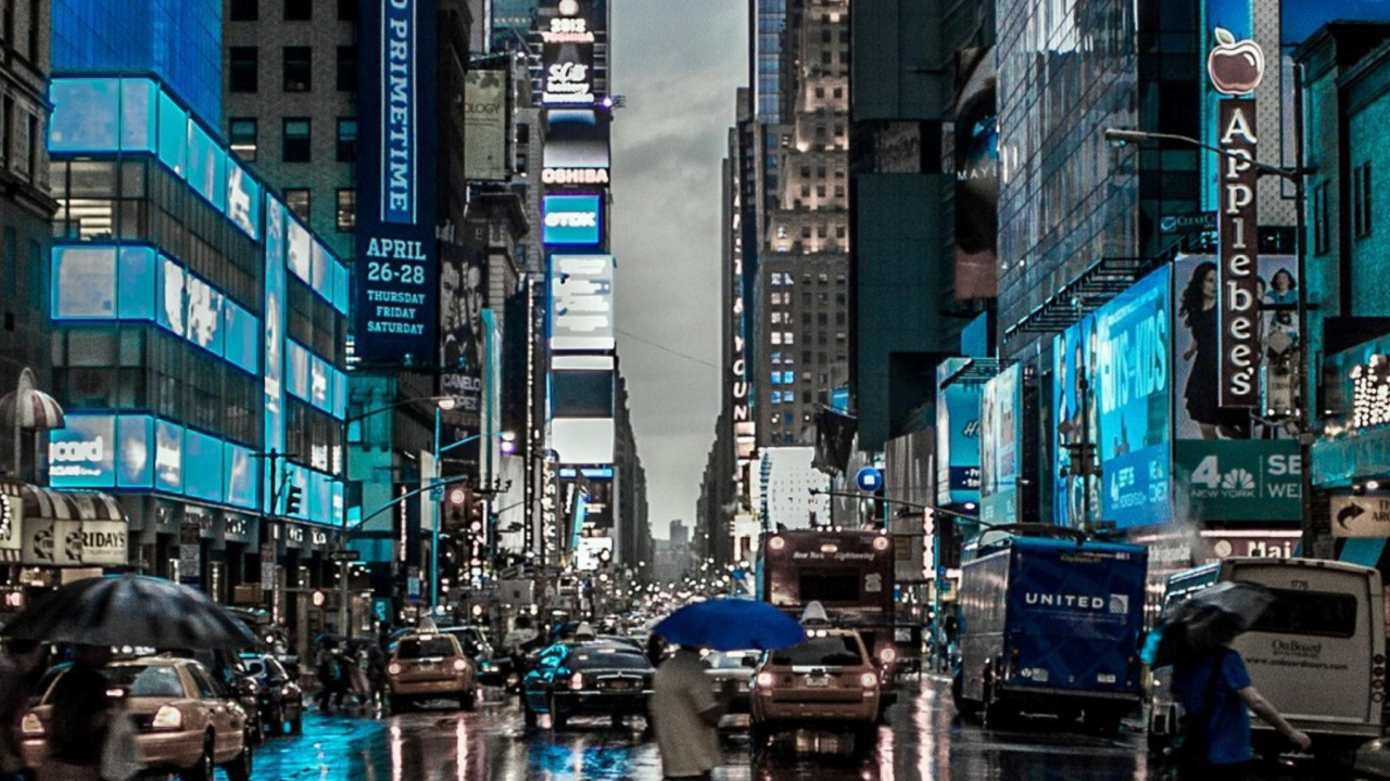 Обои таймсквер, небоскреб, здание, вода, синий в разрешении 1280x720