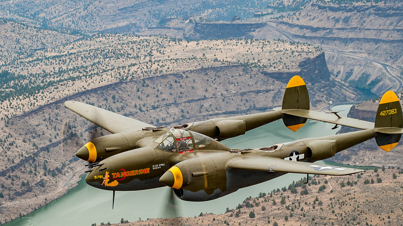 Обои самолеты, полет, военный самолет, воздушные силы, пропеллерные самолеты в разрешении 1280x720