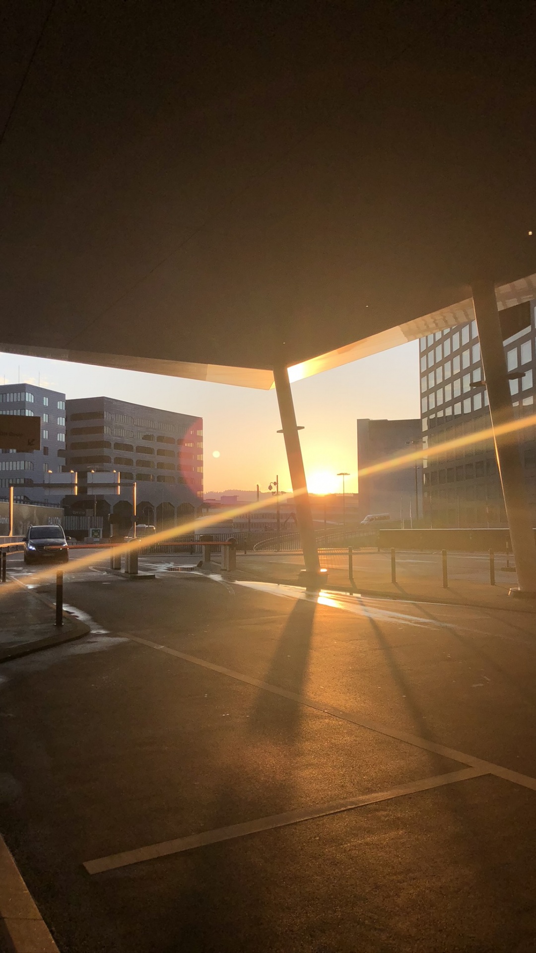 Обои освещение, свет, дневное освещение, физика, наука в разрешении 1080x1920