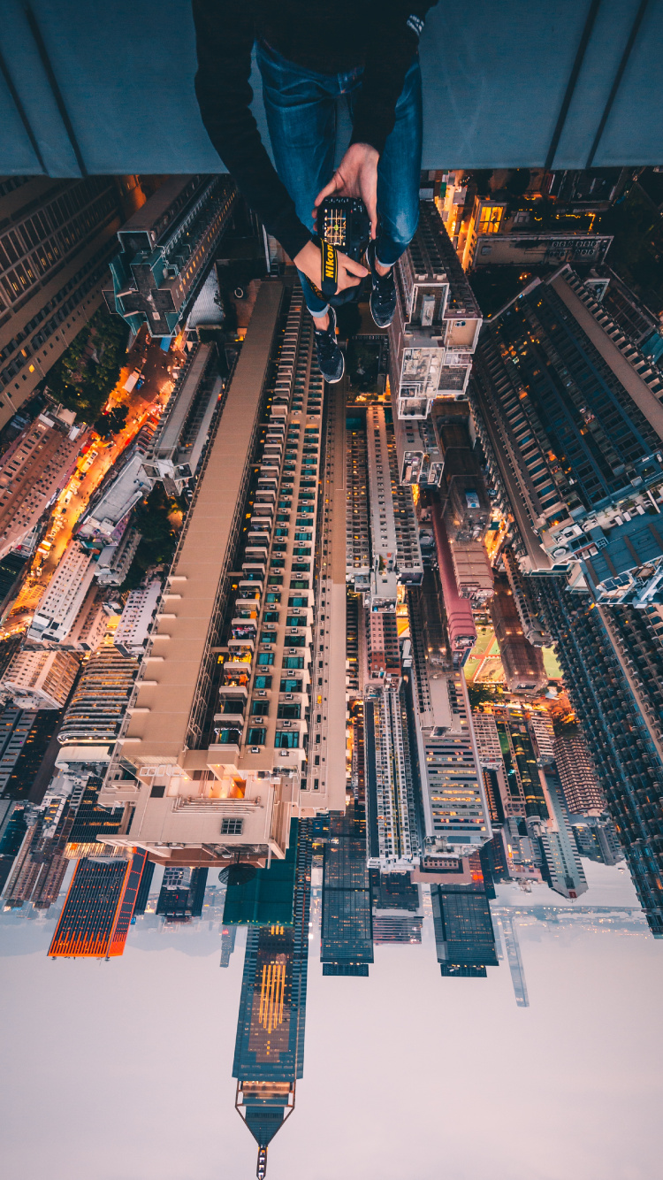 Обои город, метрополия, городской пейзаж, небоскреб, населенный пункт в разрешении 750x1334