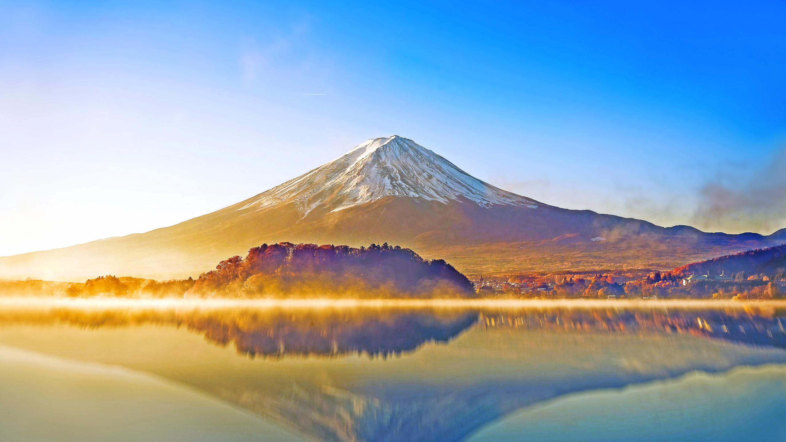 Обои гора Фудзи, Озеро Кавагути, стратовулкан, гора, отражение в разрешении 2560x1440
