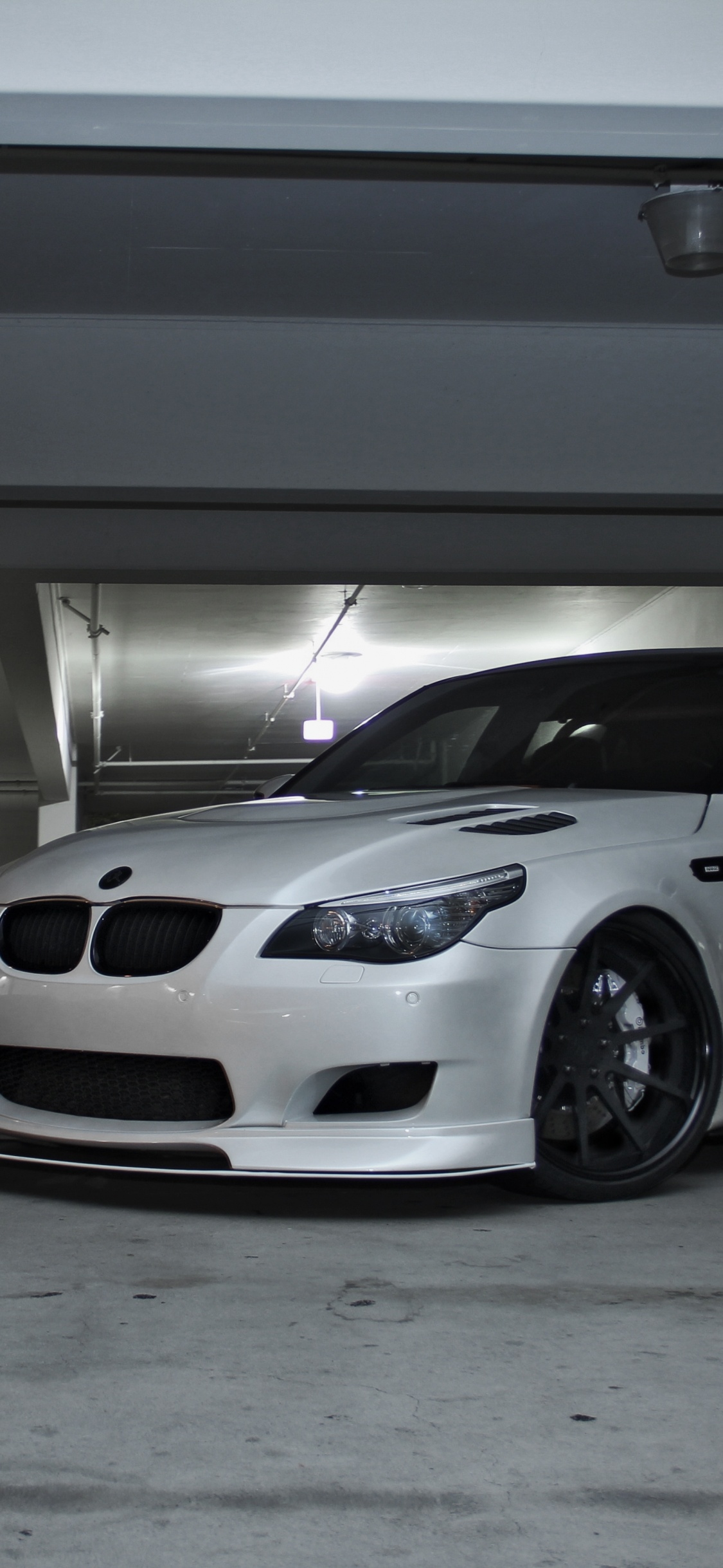 Обои БМВ М5, bmw 5 series, БМВ М6, bmw, авто в разрешении 1125x2436