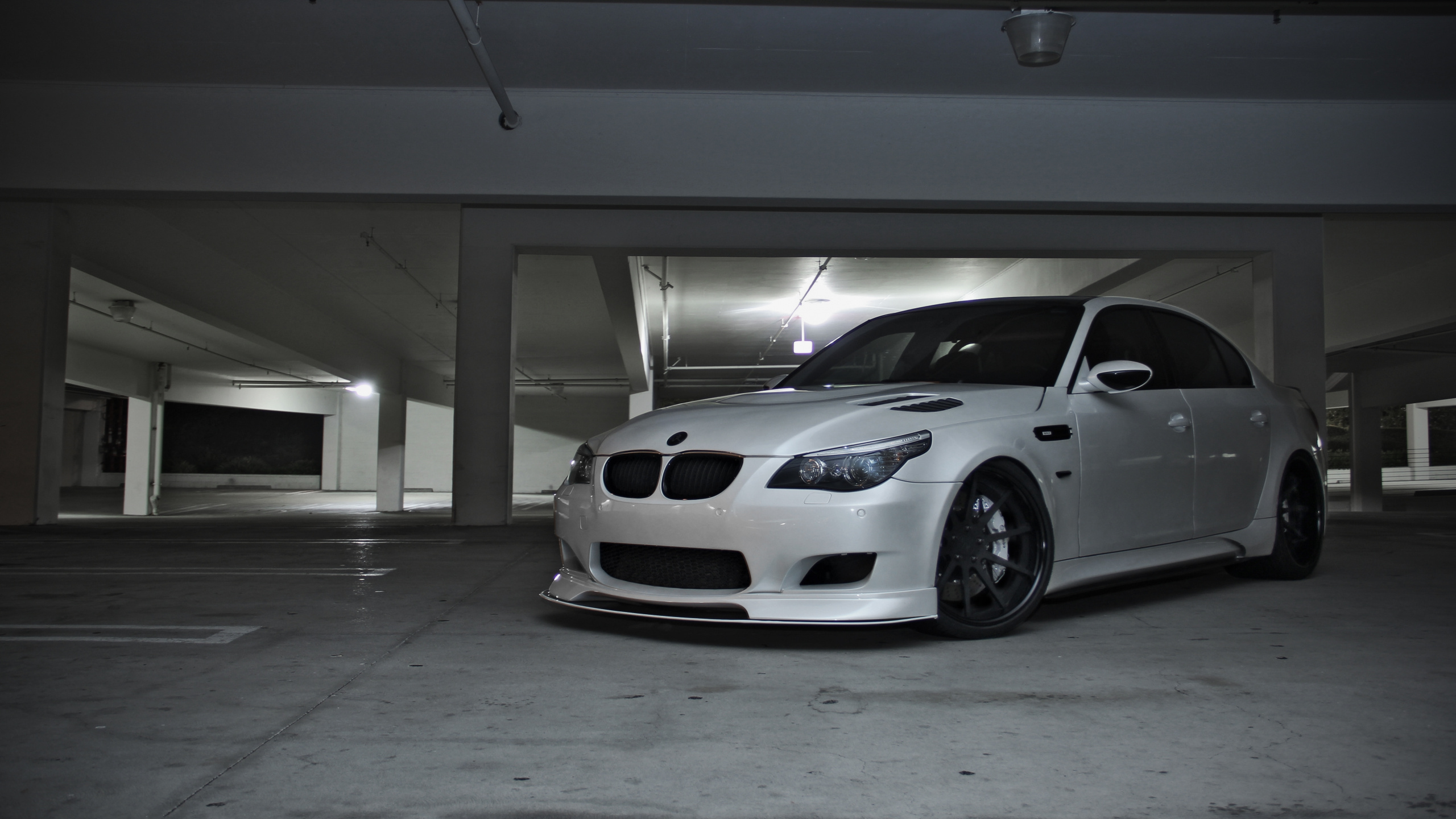 Обои БМВ М5, bmw 5 series, БМВ М6, bmw, авто в разрешении 2560x1440