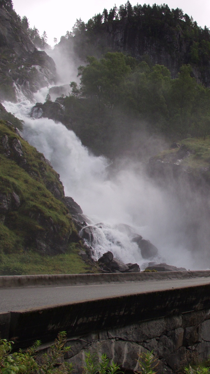 Обои водопад, гидроресурсы, водоем, вода, водоток в разрешении 720x1280