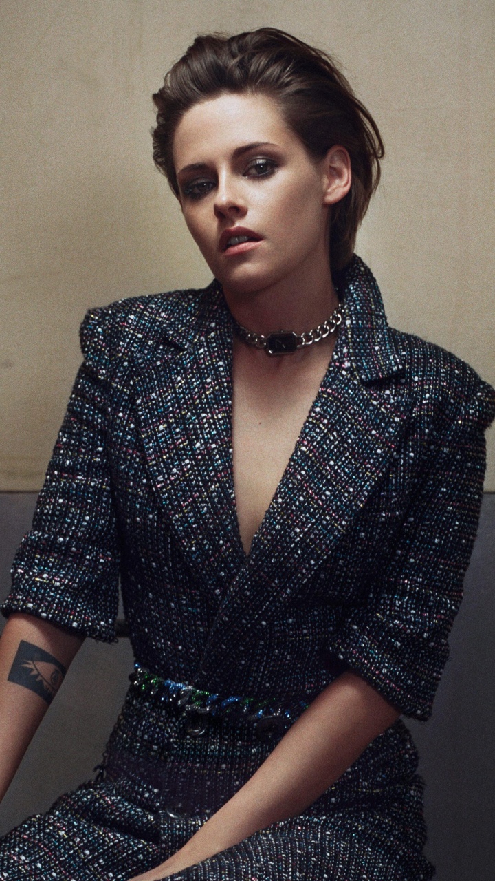 Обои Кристен Стюарт, прическа, рукав, плечо, воротник в разрешении 720x1280