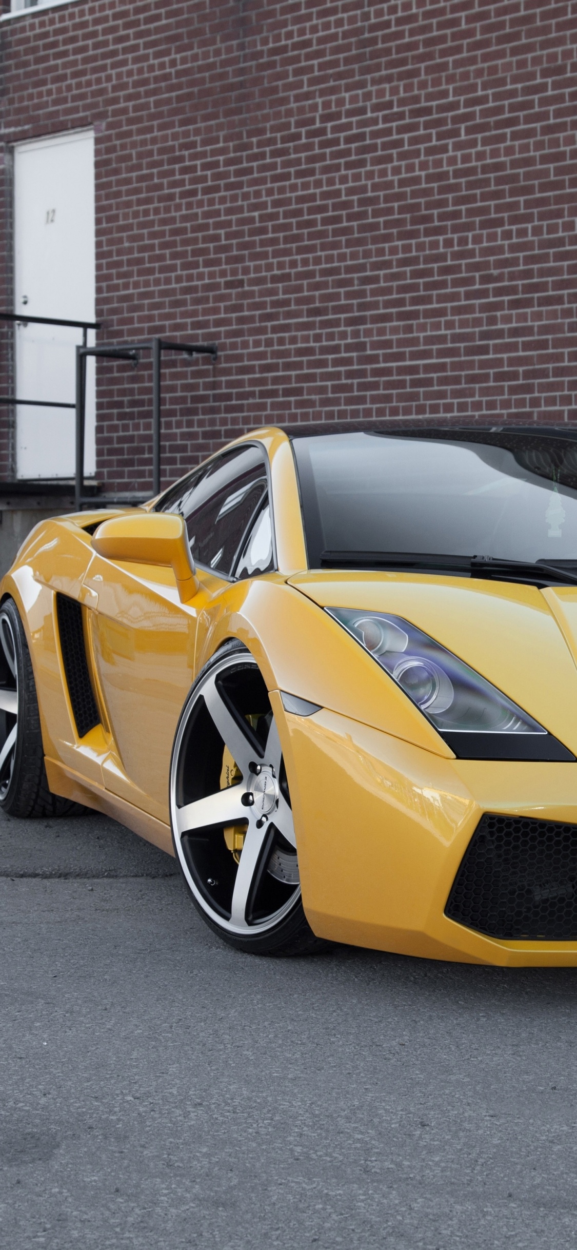 Обои lamborghini gallardo, спорткар, Lamborghini Murcilago, Ламборджини, авто в разрешении 1125x2436