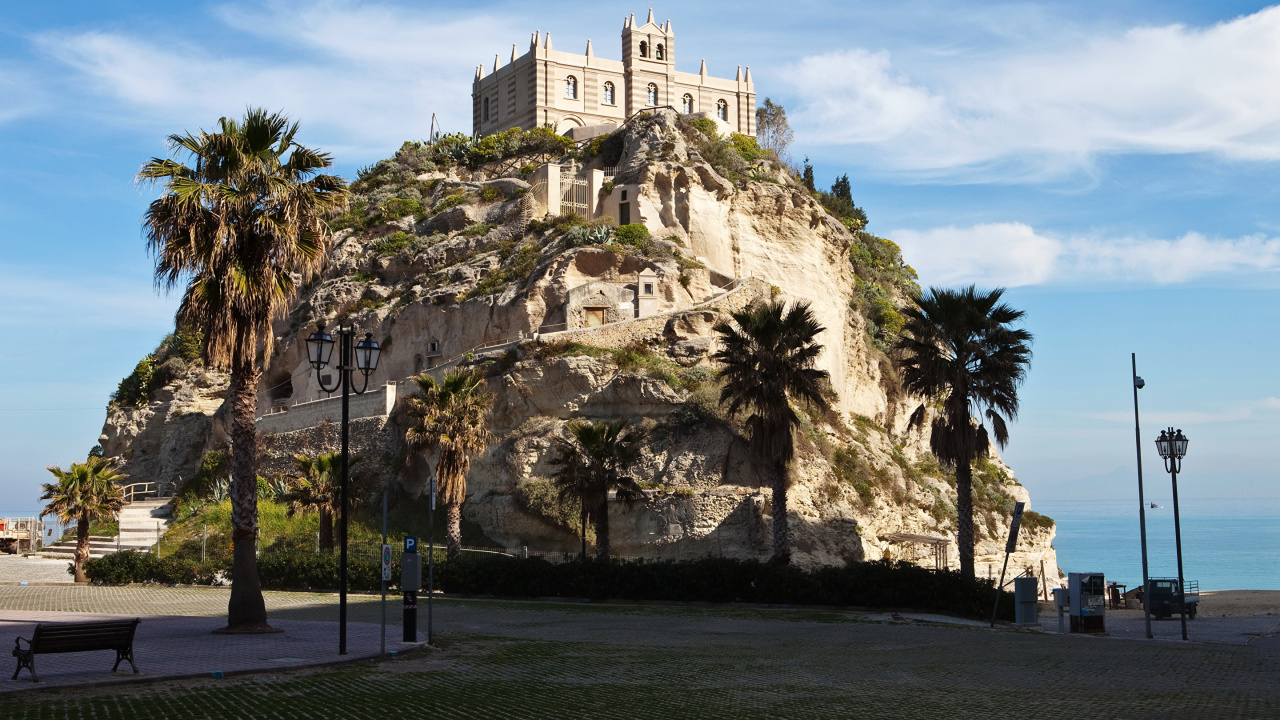 Обои Тропея, Тропеа Замок, дерево, здание, историческое место в разрешении 1280x720