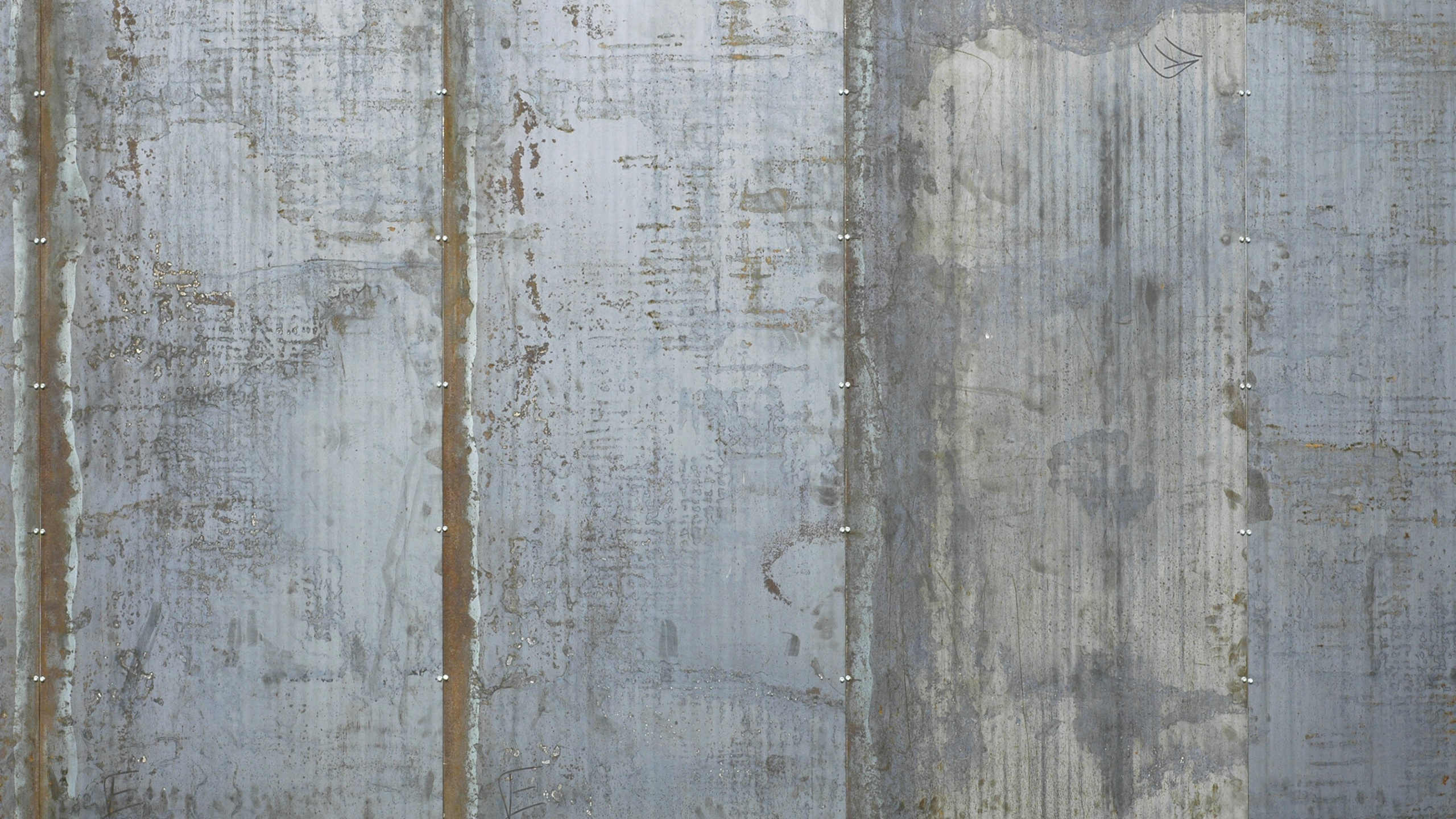 Обои стена, бетон, древесина, металл, морилка в разрешении 2560x1440