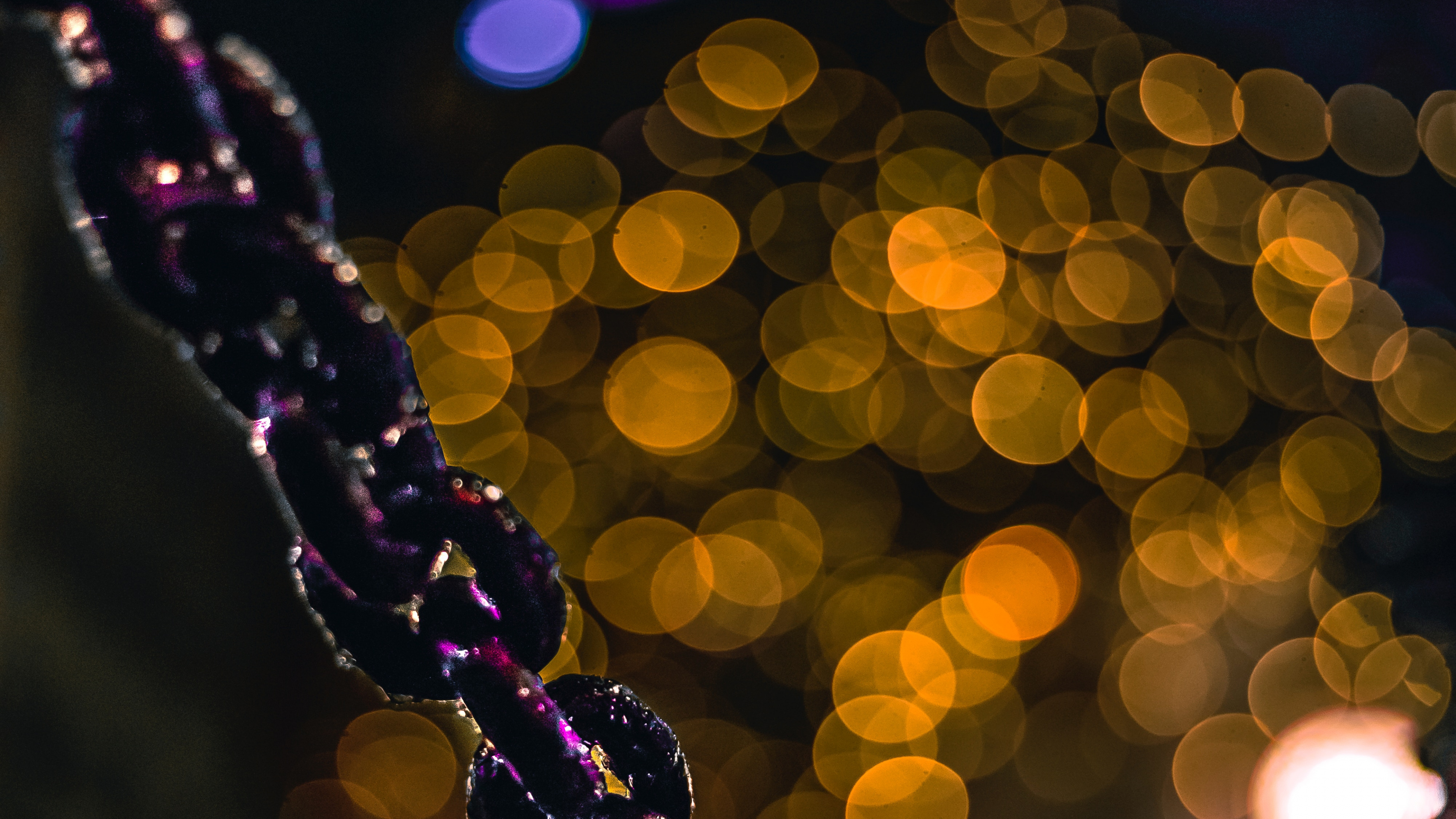 Обои свет, боке, освещение, вода, пурпур в разрешении 3840x2160