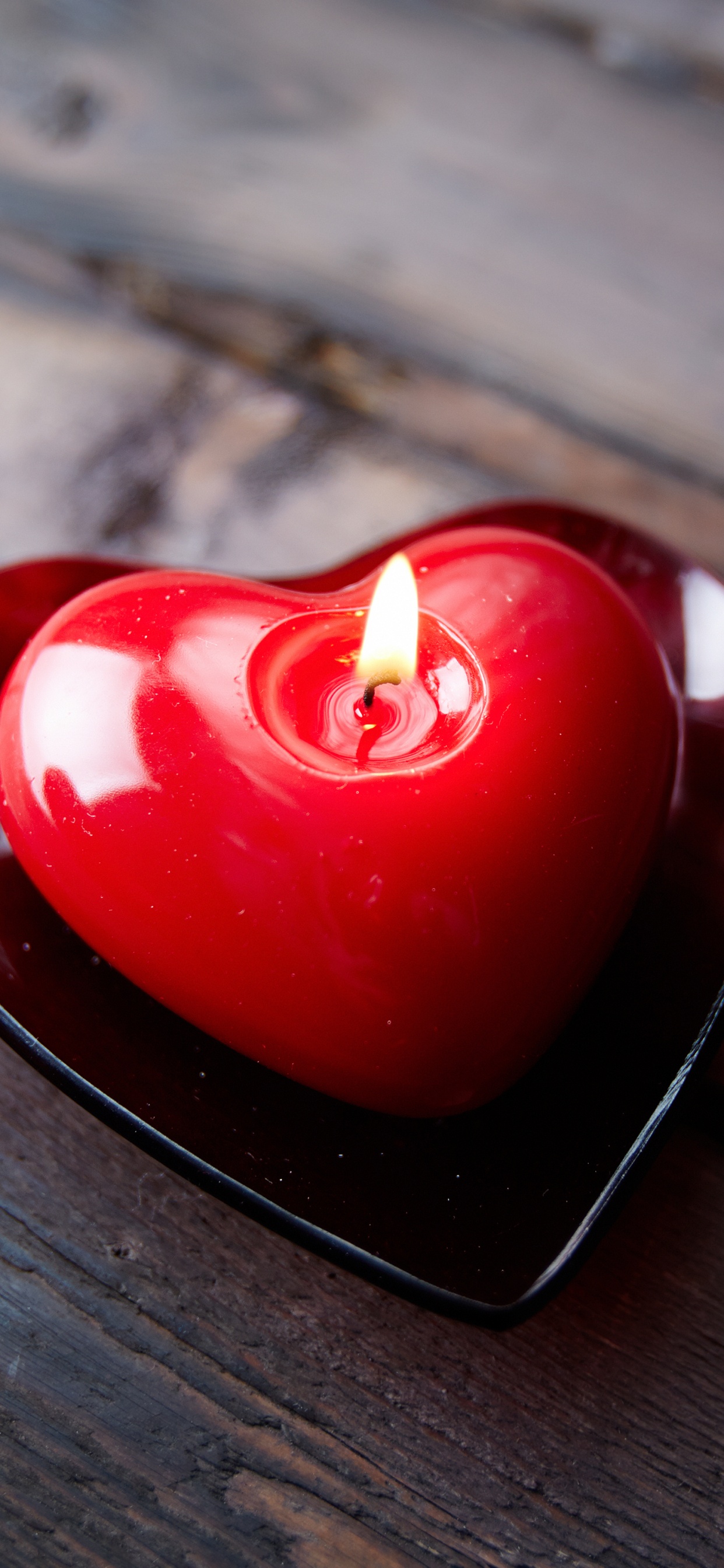 Обои свеча, сердце, свет, красный цвет, любовь в разрешении 1242x2688