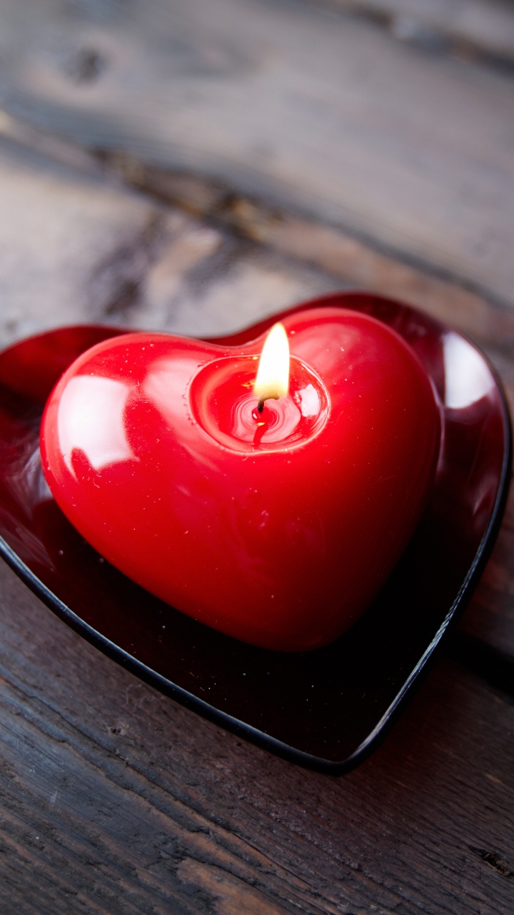 Обои свеча, сердце, свет, красный цвет, любовь в разрешении 720x1280