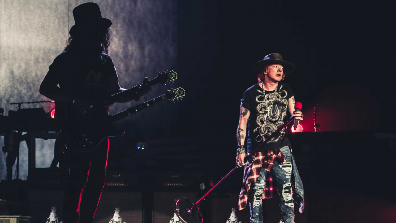 Обои этап, Not in This Lifetime Tour, Guns N Roses, Представление, театральное искусство в разрешении 1280x720