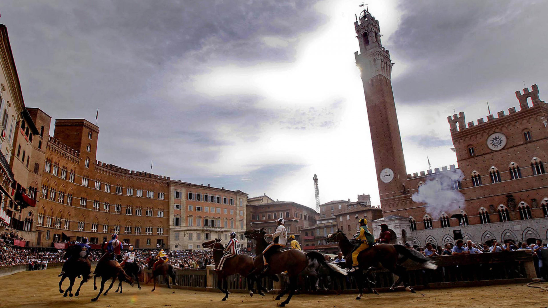 Обои Палаццо Пубблико, конь, Палио ди Сиена, городская площадь, город в разрешении 1920x1080