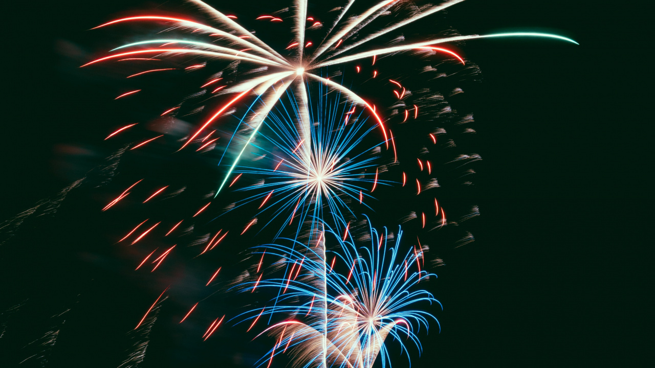 Обои салют, день нового года, праздник, событие, полночь в разрешении 1280x720