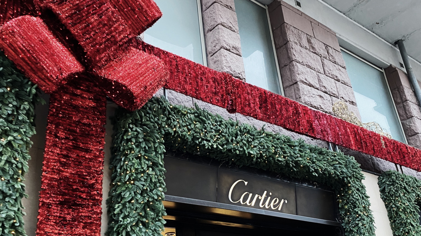 Обои архитектура, фасад, красный цвет, недвижимость, кармин в разрешении 1366x768